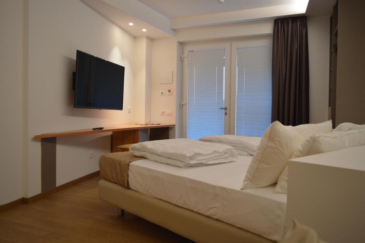 בורגטו די וארה Agriturismo Terre Di Ginepro מראה חיצוני תמונה