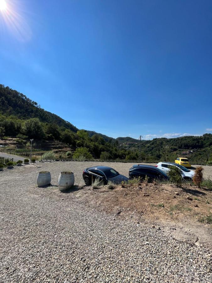 בורגטו די וארה Agriturismo Terre Di Ginepro מראה חיצוני תמונה