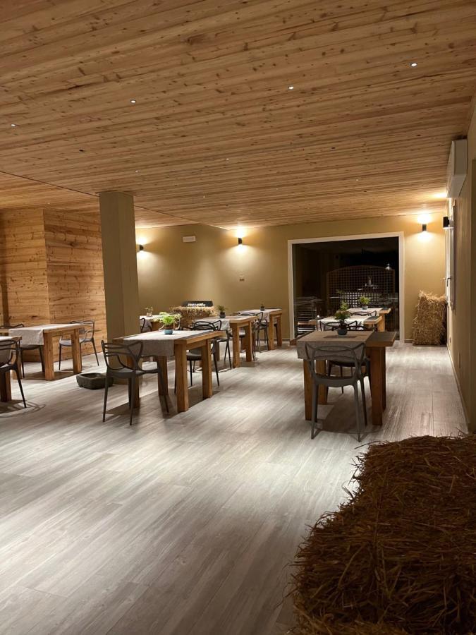 בורגטו די וארה Agriturismo Terre Di Ginepro מראה חיצוני תמונה